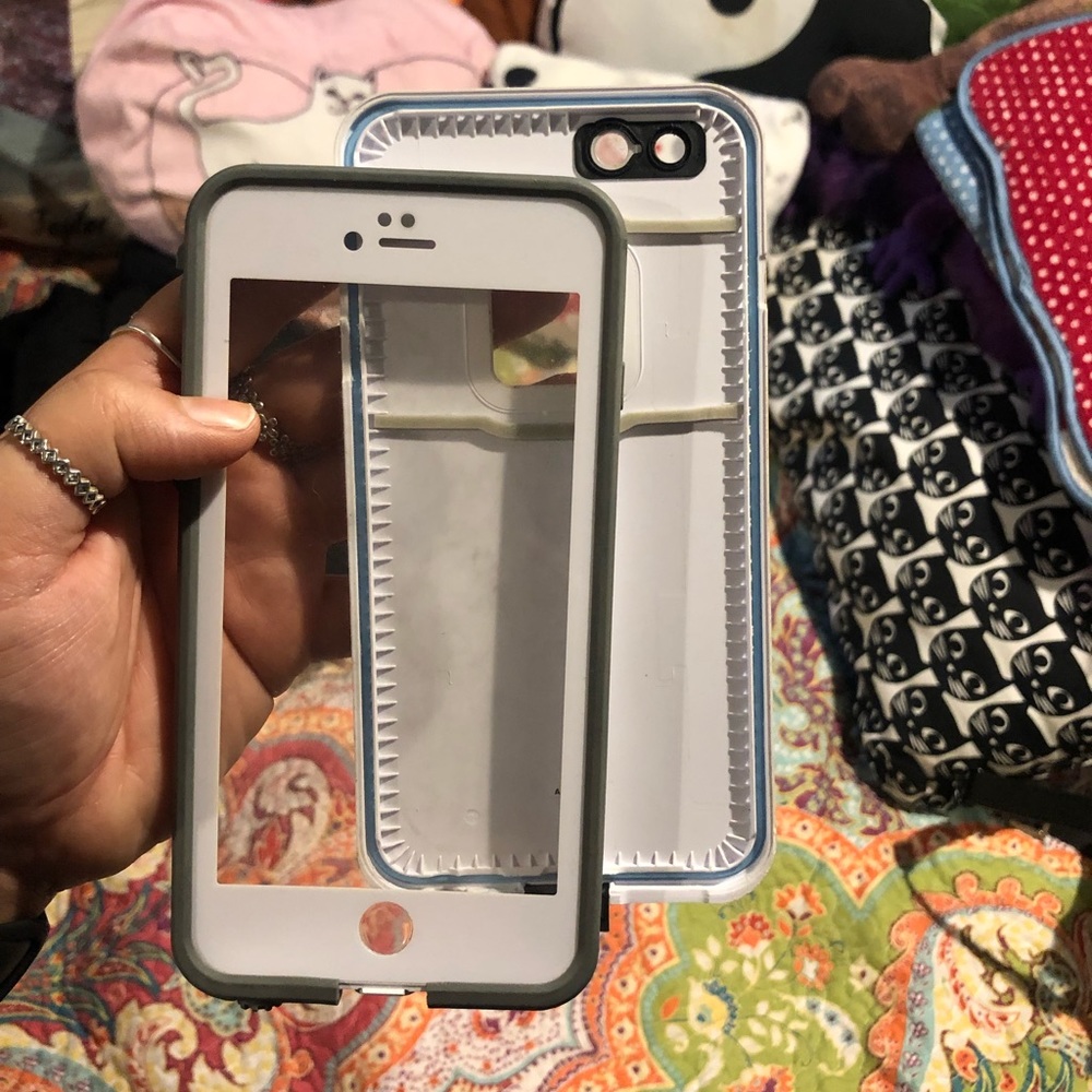 Used life proof case for iPhone 6 Plus